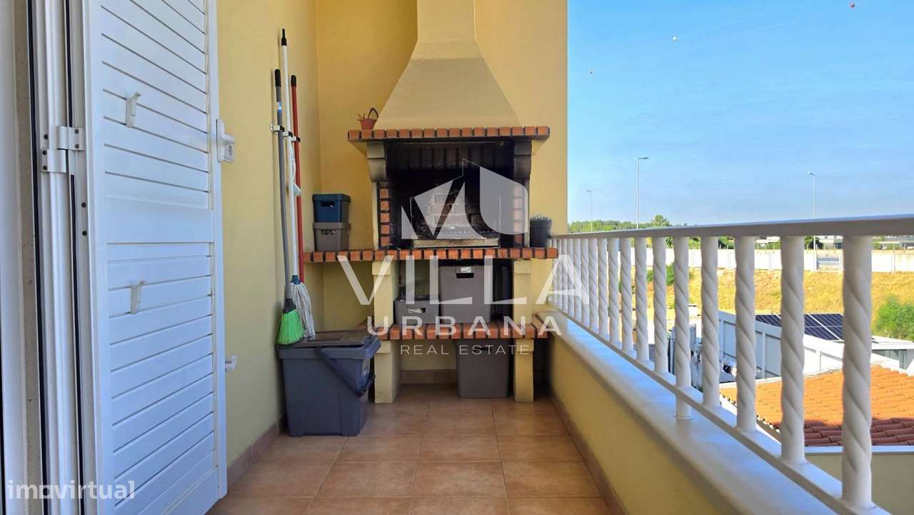 Moradia Isolada T4 com Cave, Sub-cave e Jardim | Charneca da Caparica-36