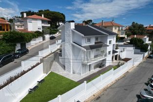 Moradia T5 - Totalmente Remodelada Cascais