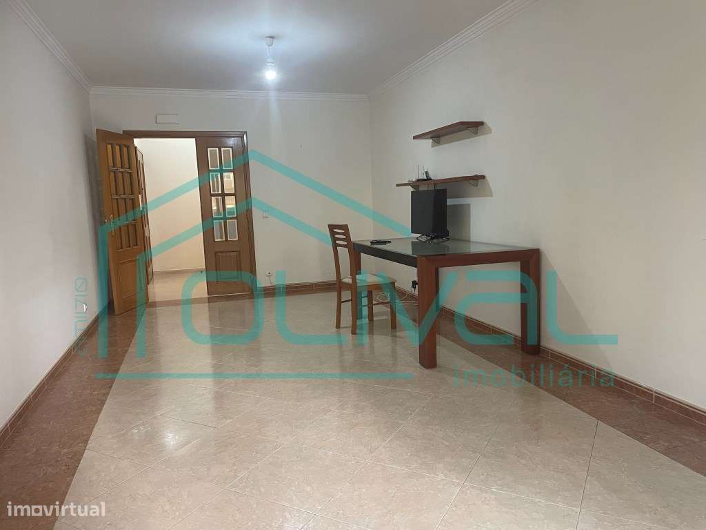 Apartamento T3 com parqueamento e arrecadação na 2ª Fase da Qta. Pi...-35