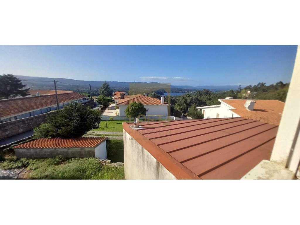 Excelente Oportunidade de INVESTIMENTO : moradia Hotel Boega, em Ce...-9