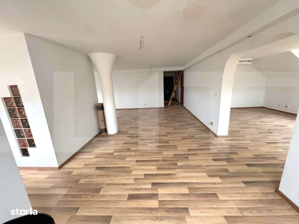 Vila cu demisol si 2 etaje, nefinalizata, pe teren de aproape 3.000 mp - Imagine principală: 2/11