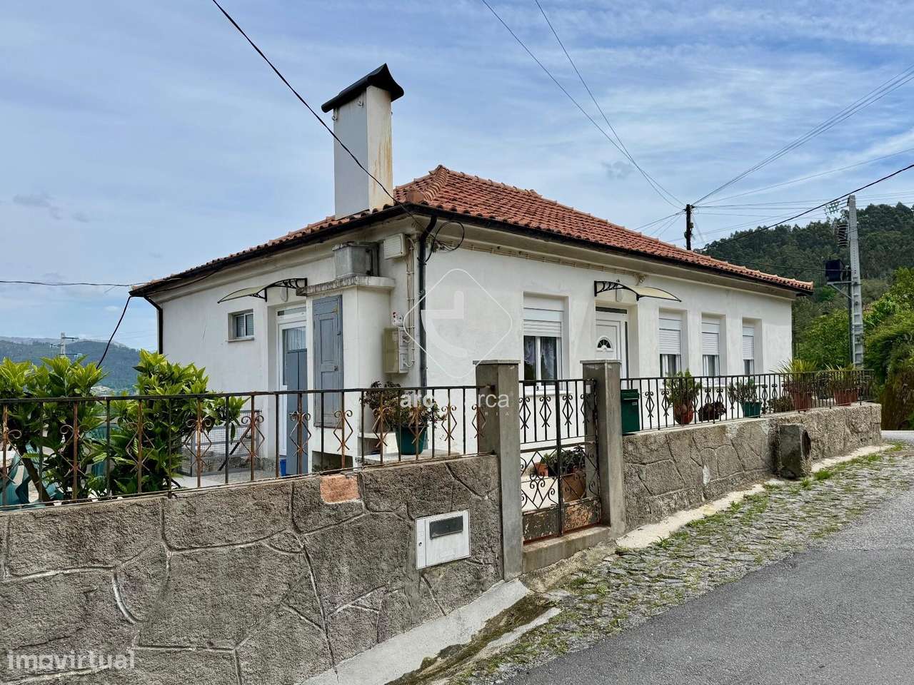 Moradia T3 em Vila Fonche-6