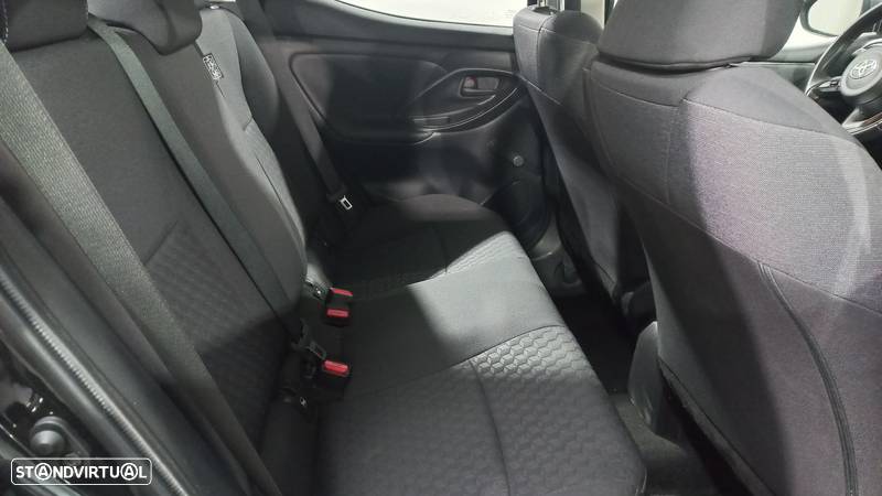 Toyota Yaris 1.0 VVT-i Comfort Plus - 7