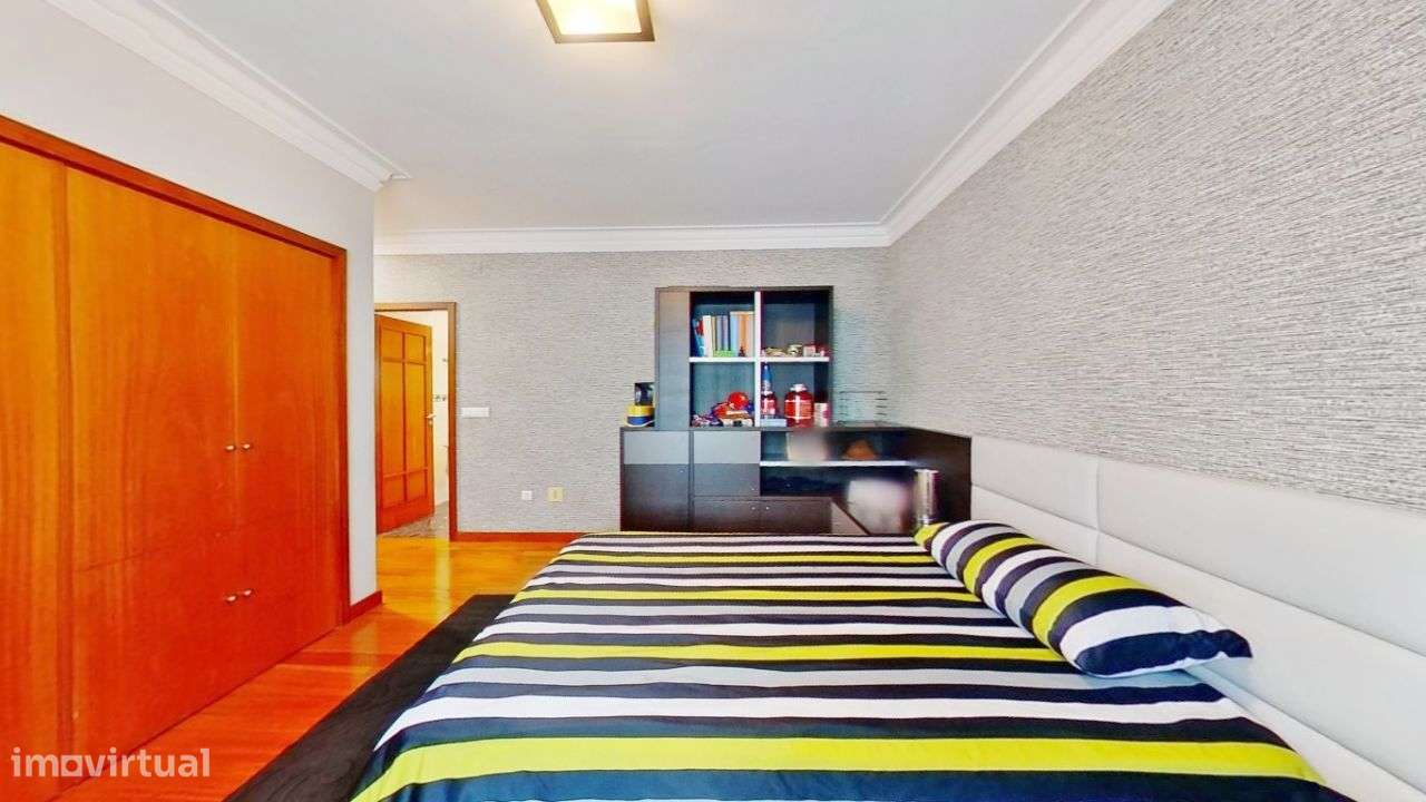 Moradia 4 Frentes | Piscina-30