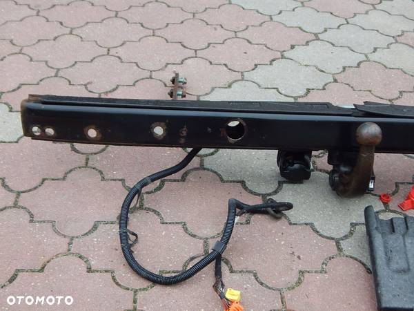 VW T5 hak holowniczy WESTFALIA 7H0803881A - 3