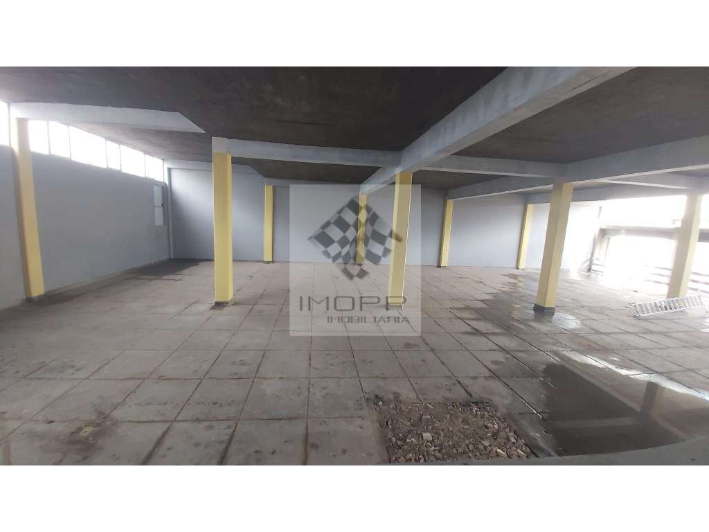 Fantástico armazém no Prior Velho 1.750m2 - Grande imagem: 5/25