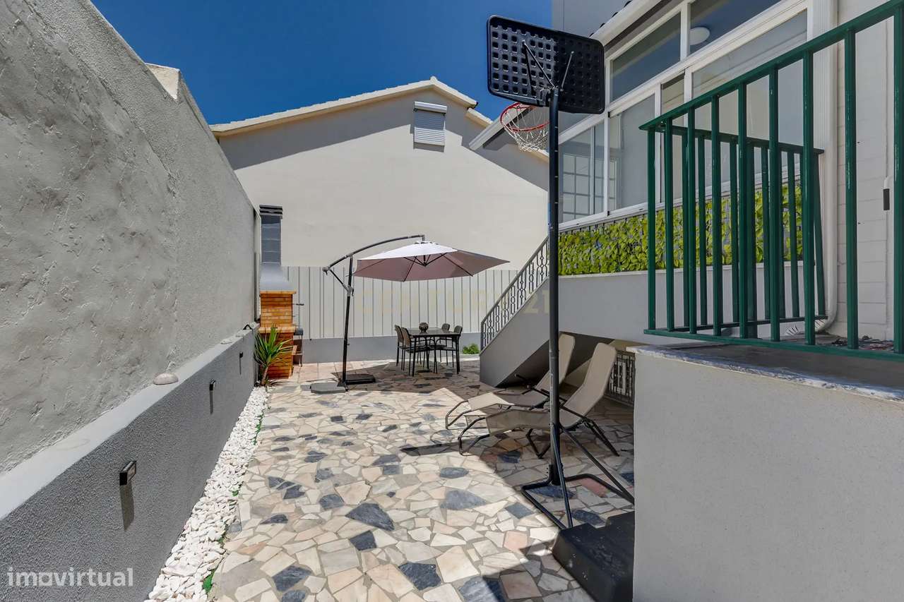 Excelente Moradia T3+1 em Vale de Milhaços, Seixal-32