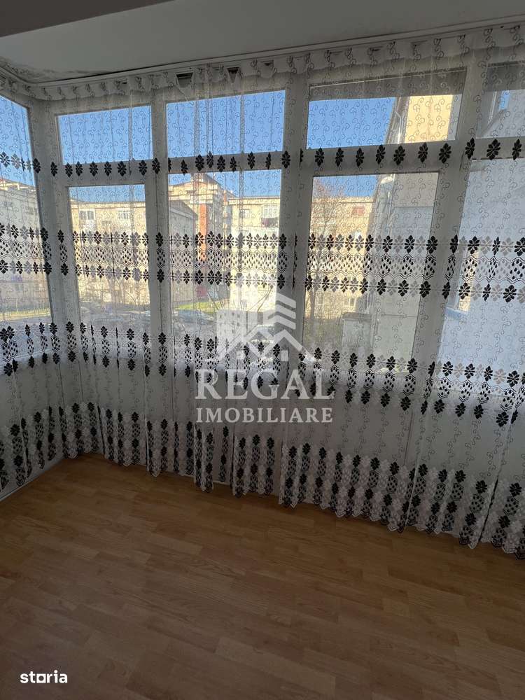 Apartament 4 camere de vânzare – Micro 5/1 | Etaj 1 | 80 mp - Imagine principală: 2/11