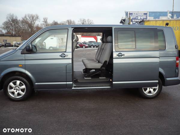 Volkswagen Caravelle - 16