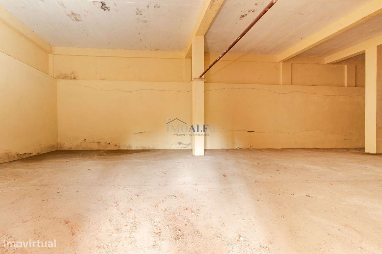 Moradia T7 com terreno perto de Vila Franca de Xira-44