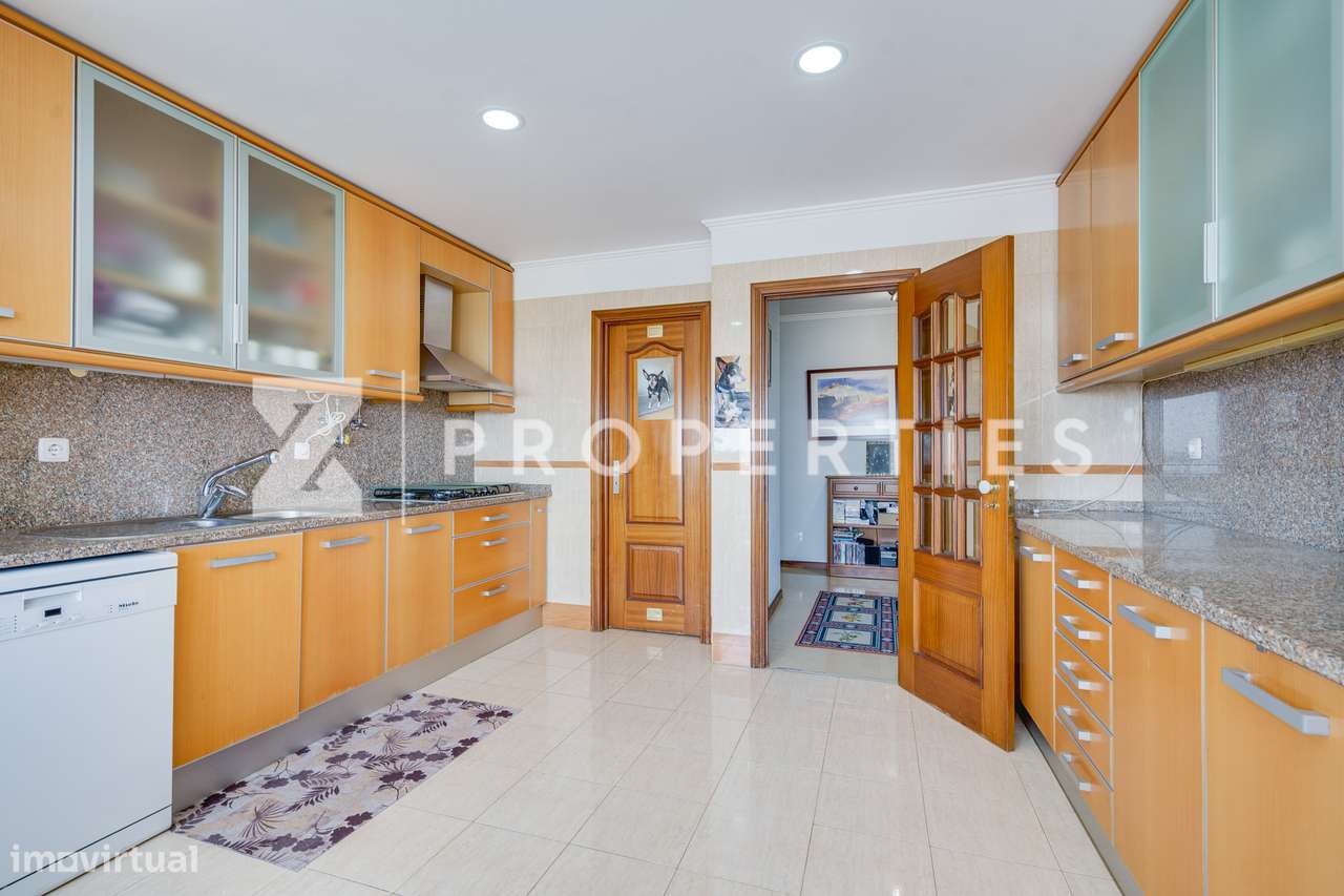 Apartamento T2 em Lisboa-13