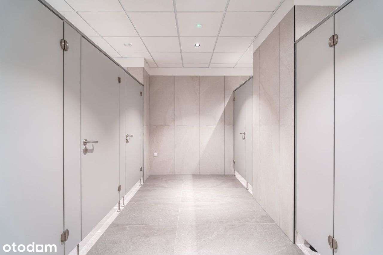 Showroom wnętrz / ponad 2000 m2 różnych firm z bra-8