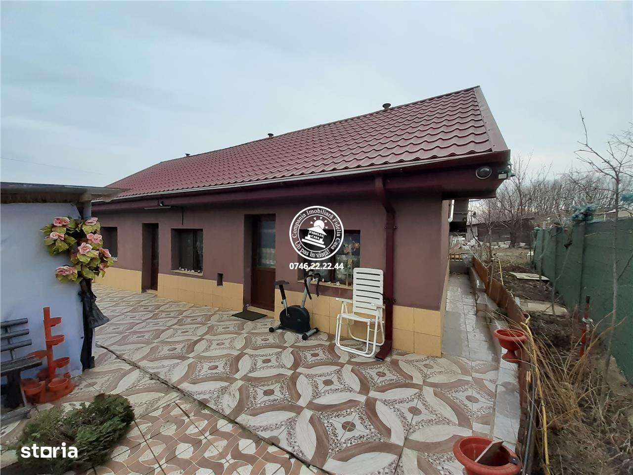 Casa de vanzare in Aroneanu , parter ,130mp utili +anexe , teren 900mp - Imagine principală: 1/8