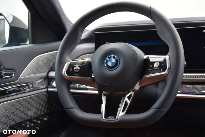 BMW i7 xDrive60 M Sport - 28