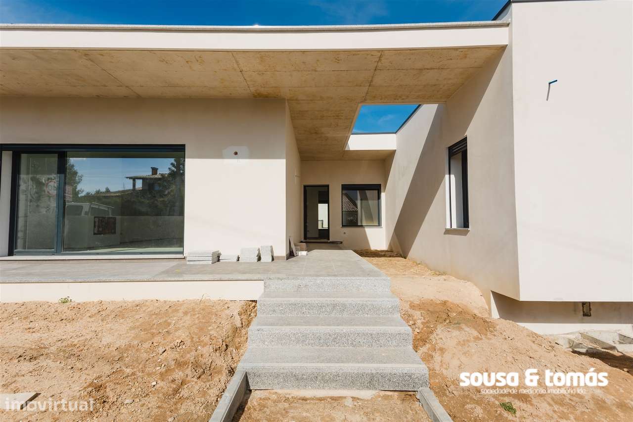 Moradia T3 Venda em Leiria, Pousos, Barreira e Cortes,Leiria - Grande imagem: 2/47