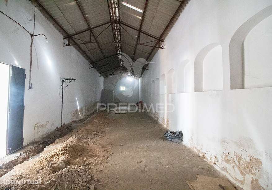 Armazém no centro do Vimieiro - Grande imagem: 4/8