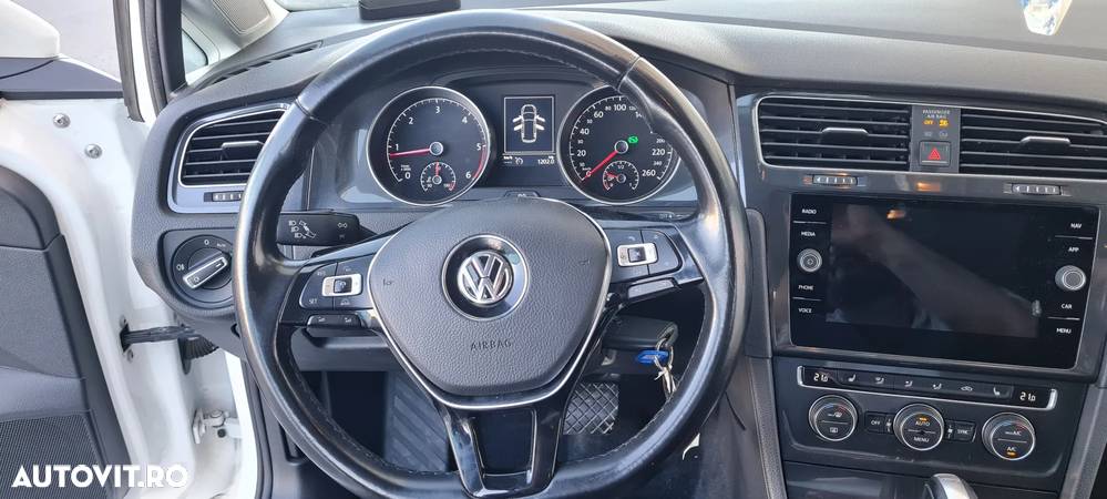 Volkswagen Golf 1.6 TDI DPF BMT DSG Comfortline - 17