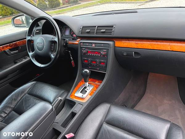 Audi A4 2.4 Multitronic - 4