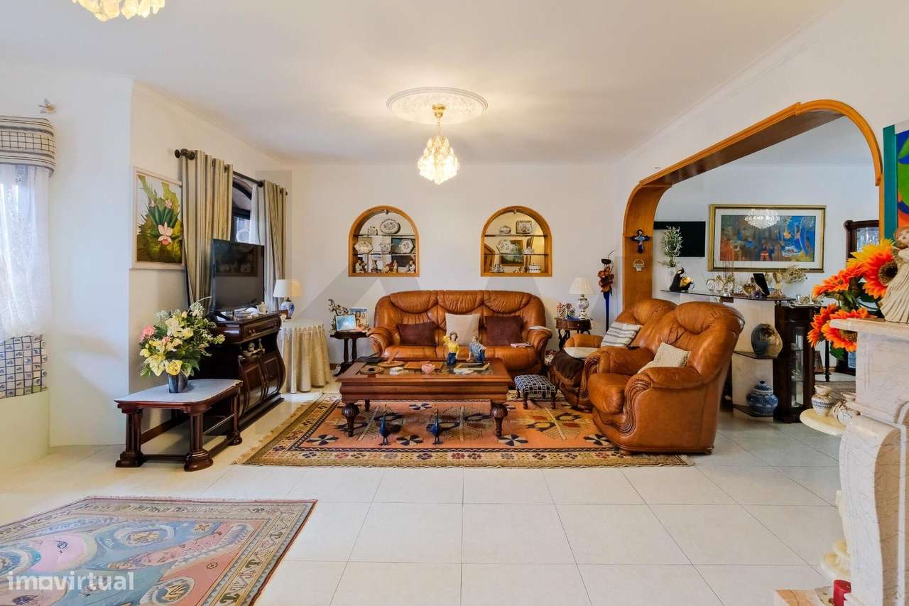 Moradia T5+2 no Alto da Parede com vista mar e piscina - Grande imagem: 4/60