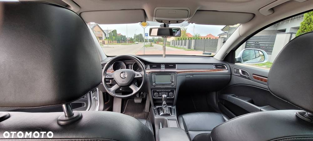 Skoda Superb 1.6 TDI Elegance DSG - 3