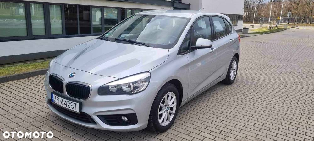 BMW Seria 2 218d - 18