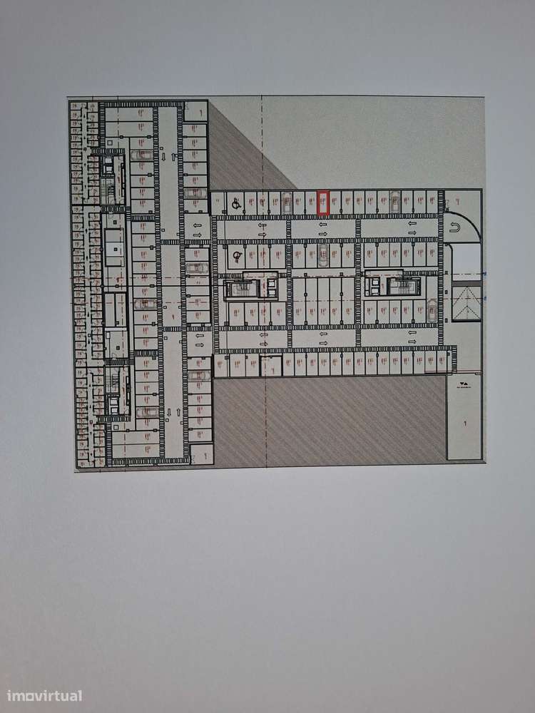 Apartamento T0 com piscina, garagem e elevador - Porto-14