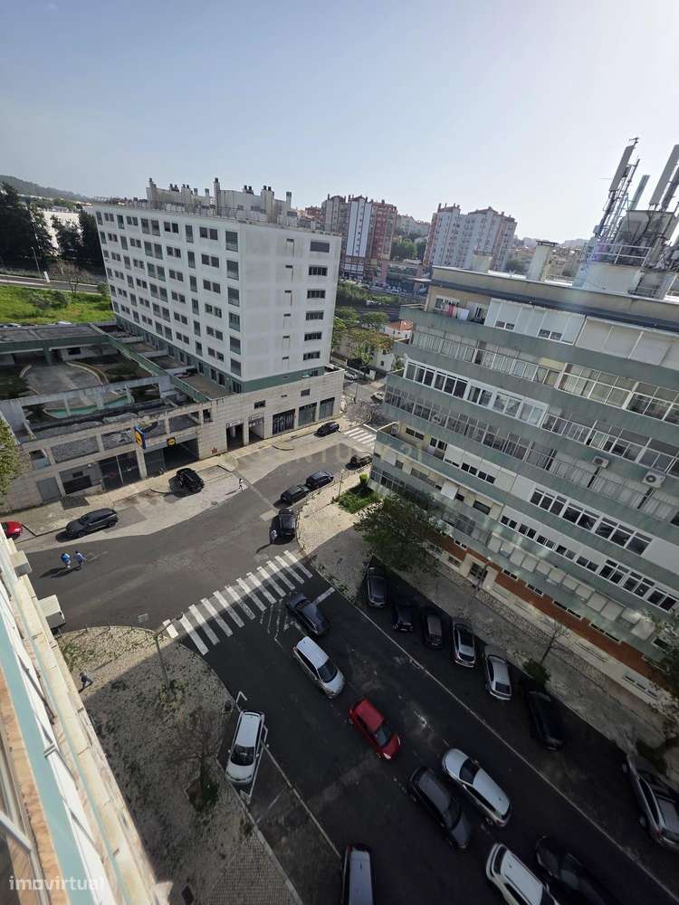 Apartamento T3 Novo em Benfica | varanda aberta | suite | 2 elevadores-35
