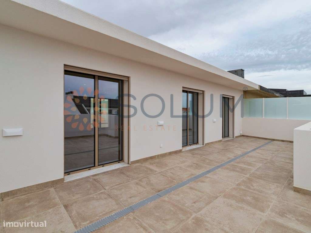 Duplex T3+1 novo com 2 Terraços - Montijo - Grande imagem: 5/34