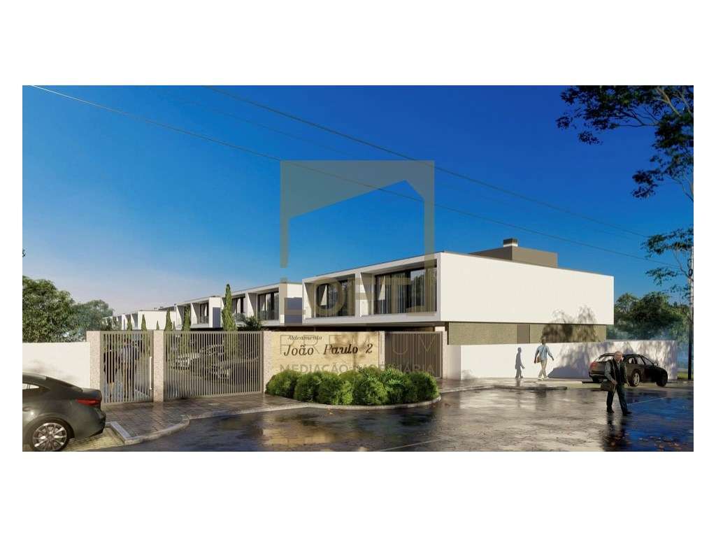 Moradia geminada V4 em Gaveto no Aldeamento João Paulo II - Grande imagem: 4/12