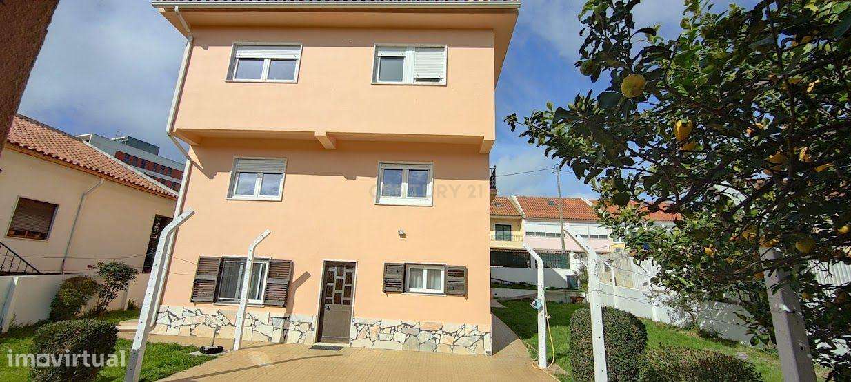 Moradia independente com 8 quartos | Caneças-Odivelas-16