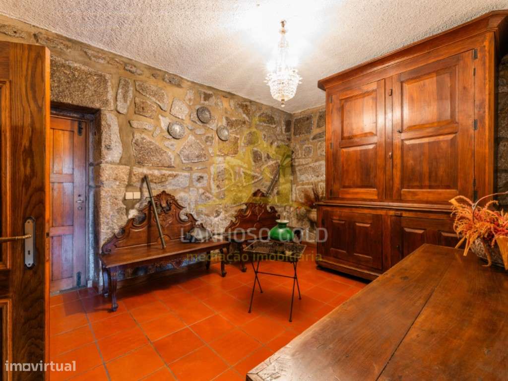 Encantadora Moradia T4 em Pedra Campos e Louredo-5