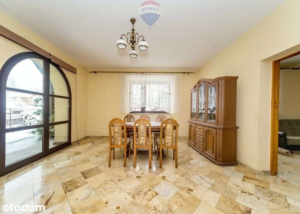 Ponadczasowy luksus u podnóża gór-19