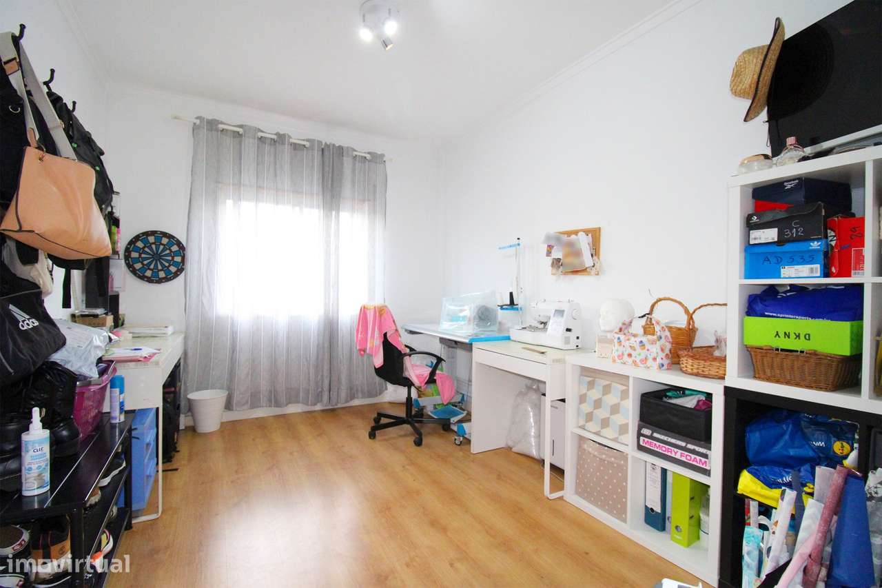 Apartamento T3 Amora -Seixal-16
