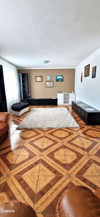 De vanzare casa in Popesti Leordeni cu panouri solare si teren 580mp - Imagine principală: 3/19