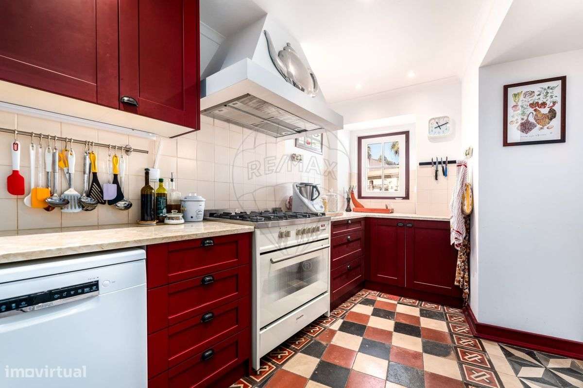 Moradia T6 para venda-5