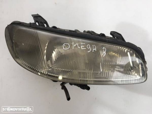 farol frente direito opel omega B - 1