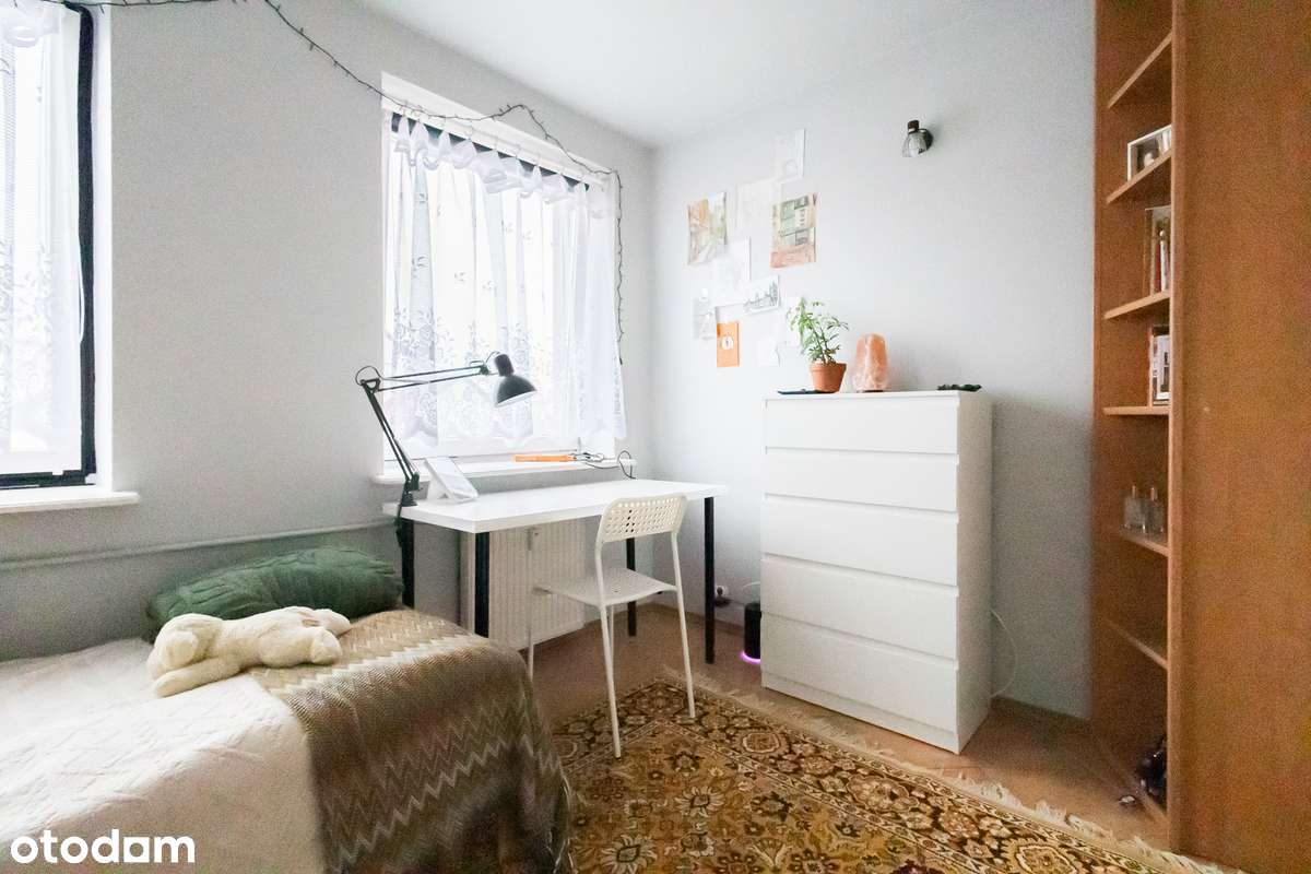 4 pokoje. 80m2 po podłodze. Balkon. Bez piecyka gazowego.-0