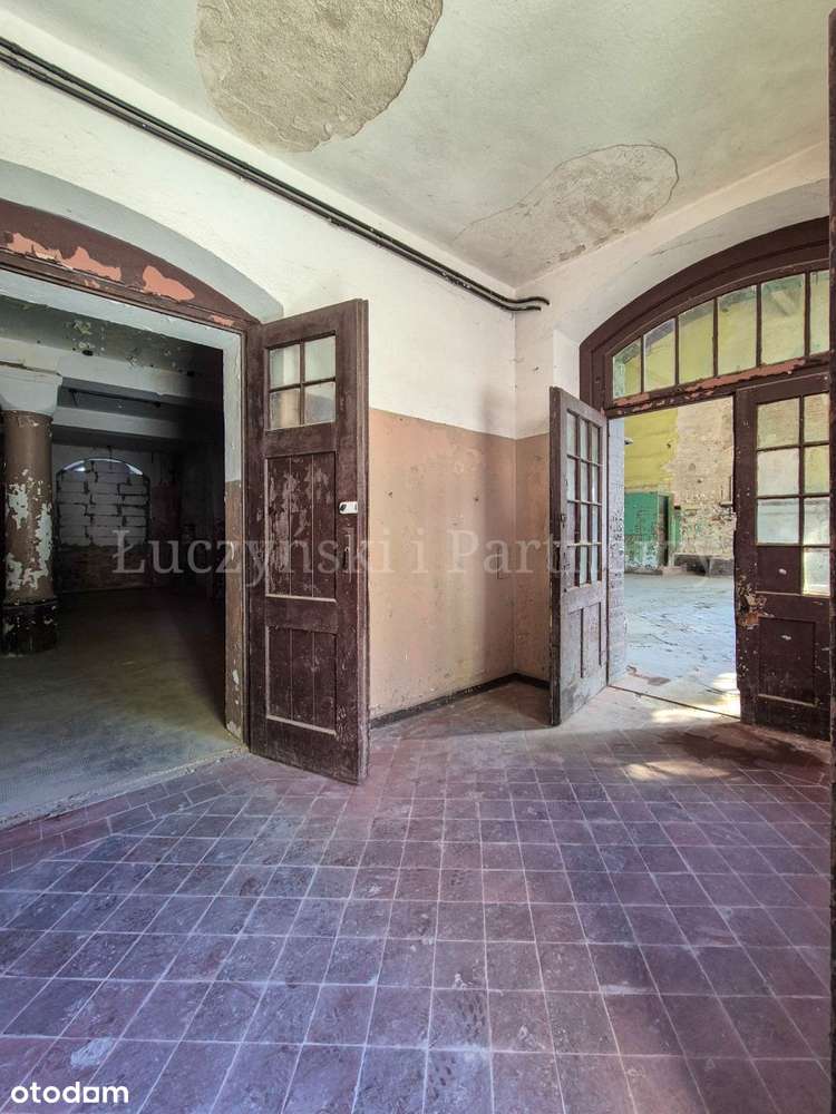 Nietuzinkowa nieruchomość w Kowarach-1