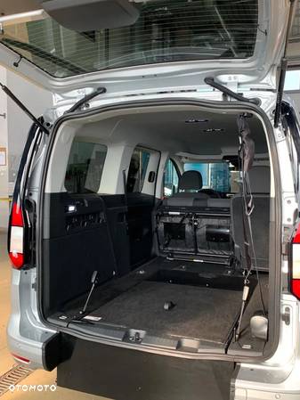 Ford Tourneo Connect Grand - 5