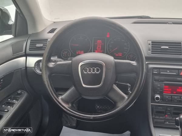 Audi A4 Avant 2.0 TDI Exclusive Multitronic - 22