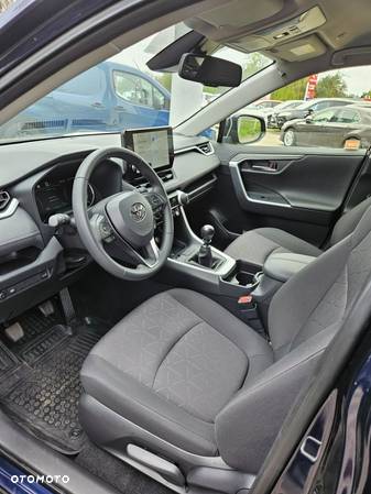 Toyota RAV4 - 7