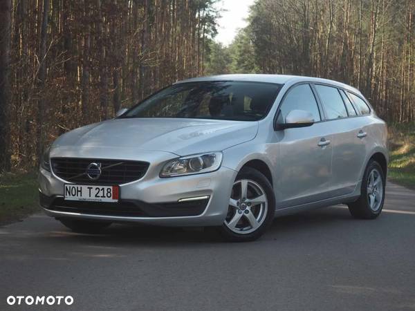 Volvo V60 D3 Geartronic Momentum - 2