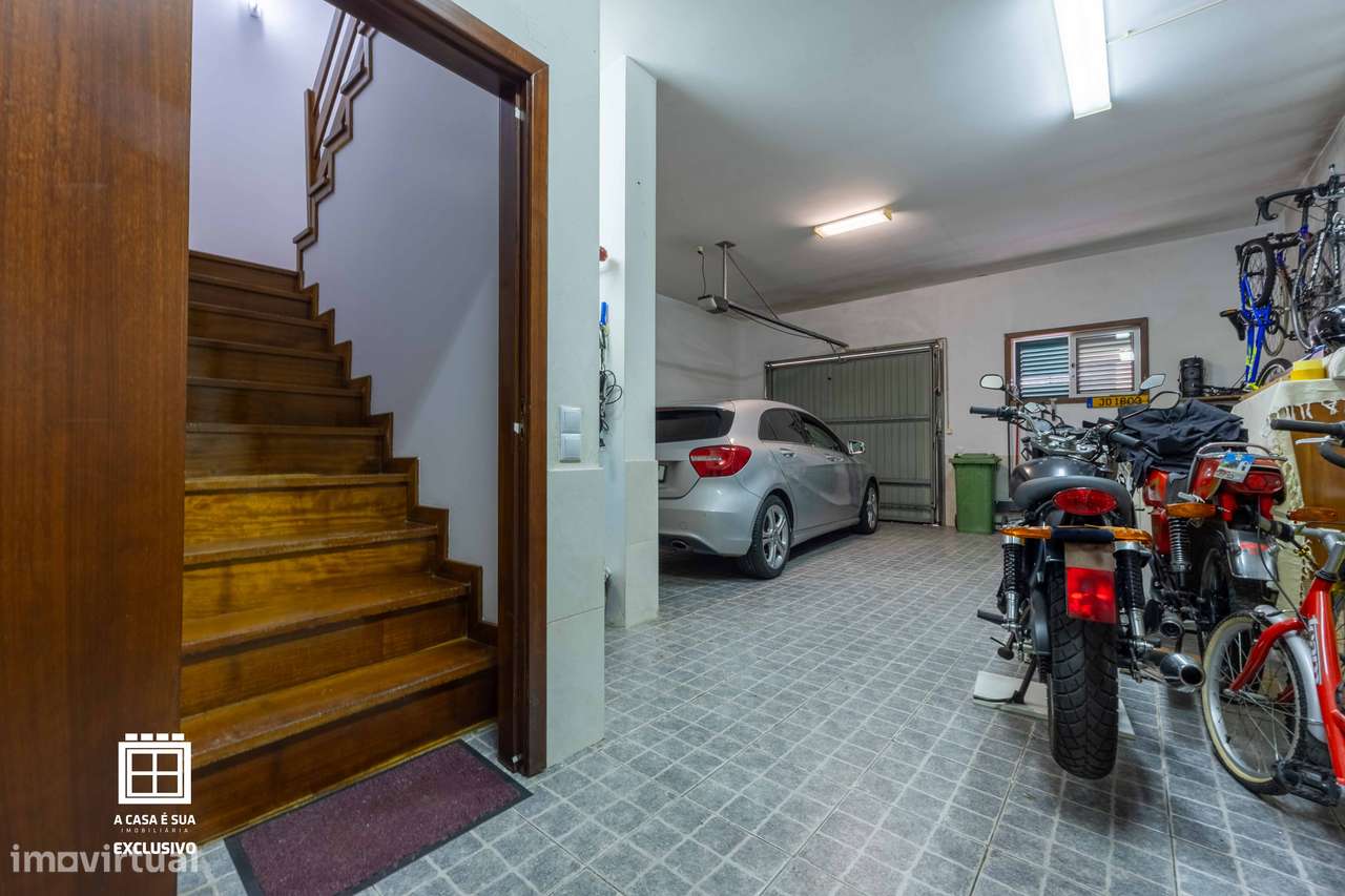 Moradia T3 com Suite e Garagem para 3 Viaturas em Rio Meão - Exclusivo-42