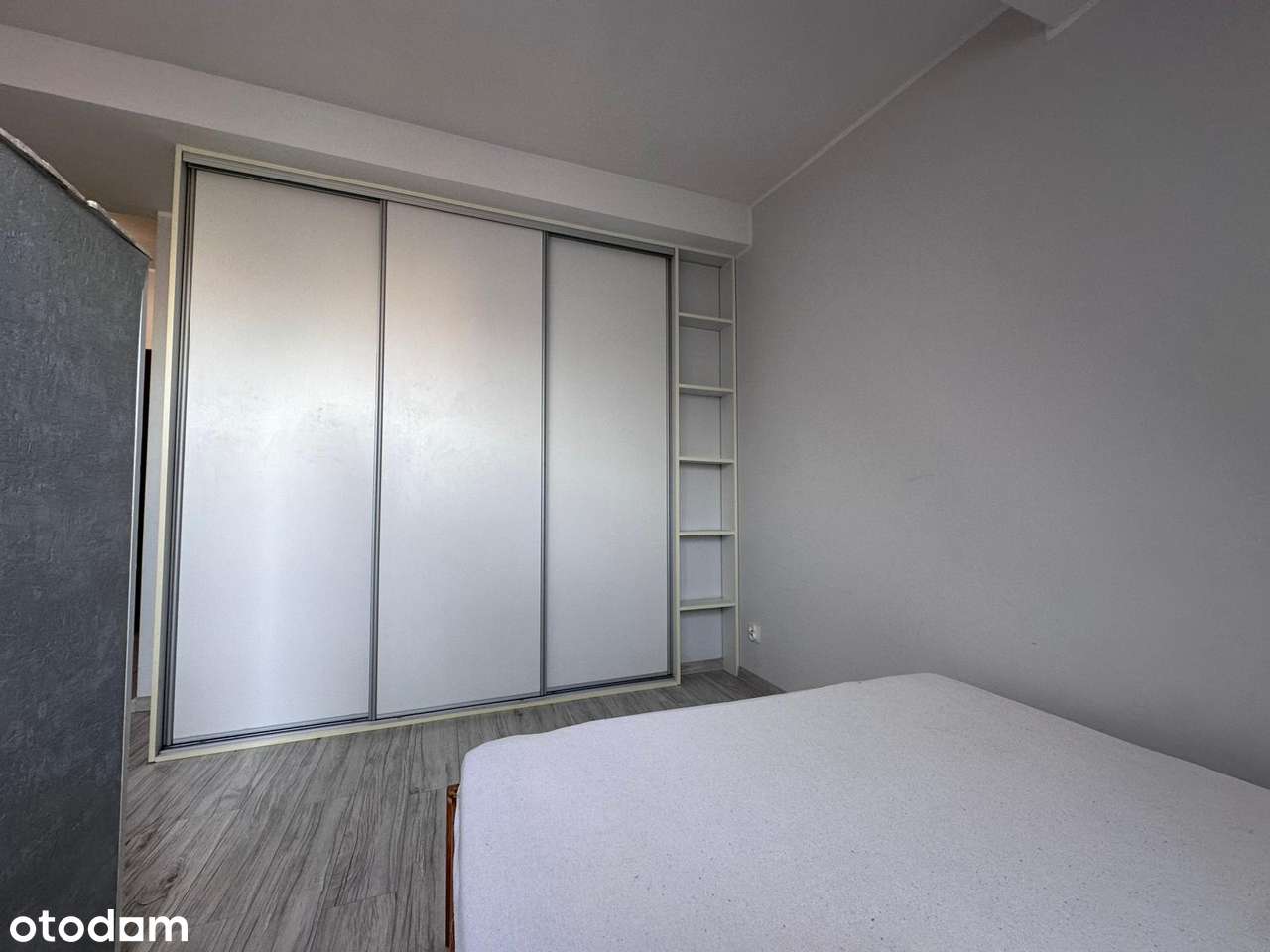 Duża kawalerka w Apartamentowcu z Windą-5