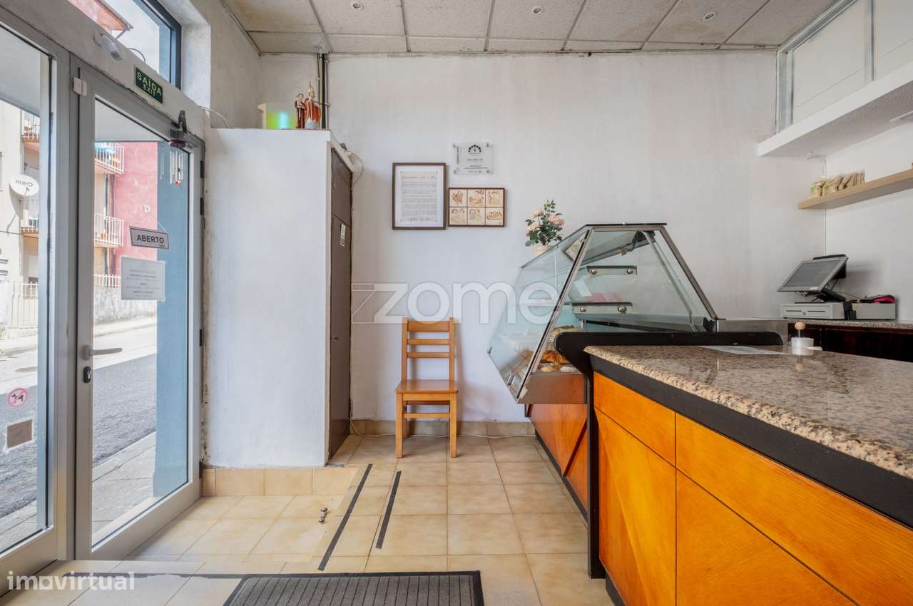 Padaria com fabrico e ponto de venda, para trespasse - Gondomar - Grande imagem: 3/40