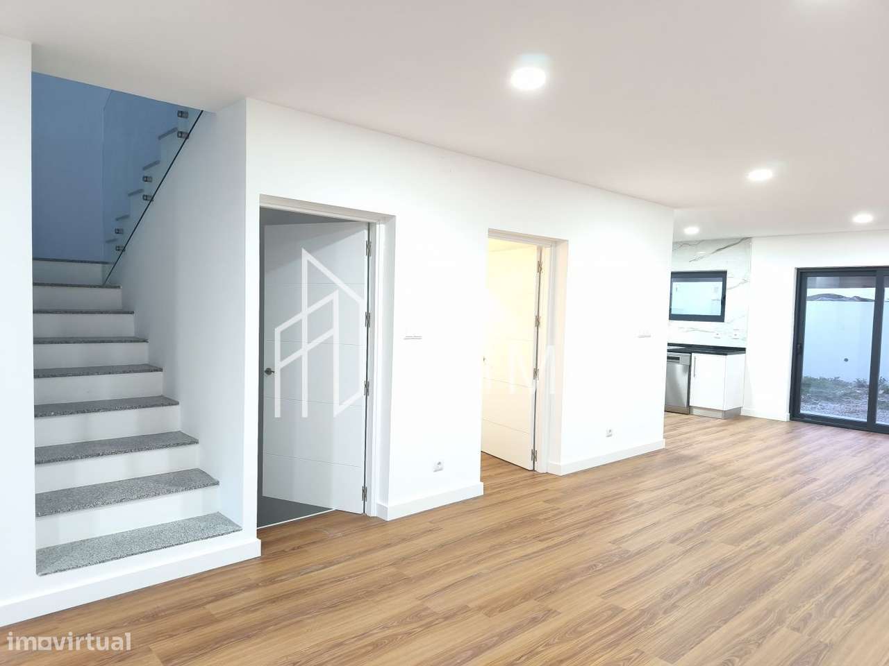 Moradia T3 geminada Nova-12