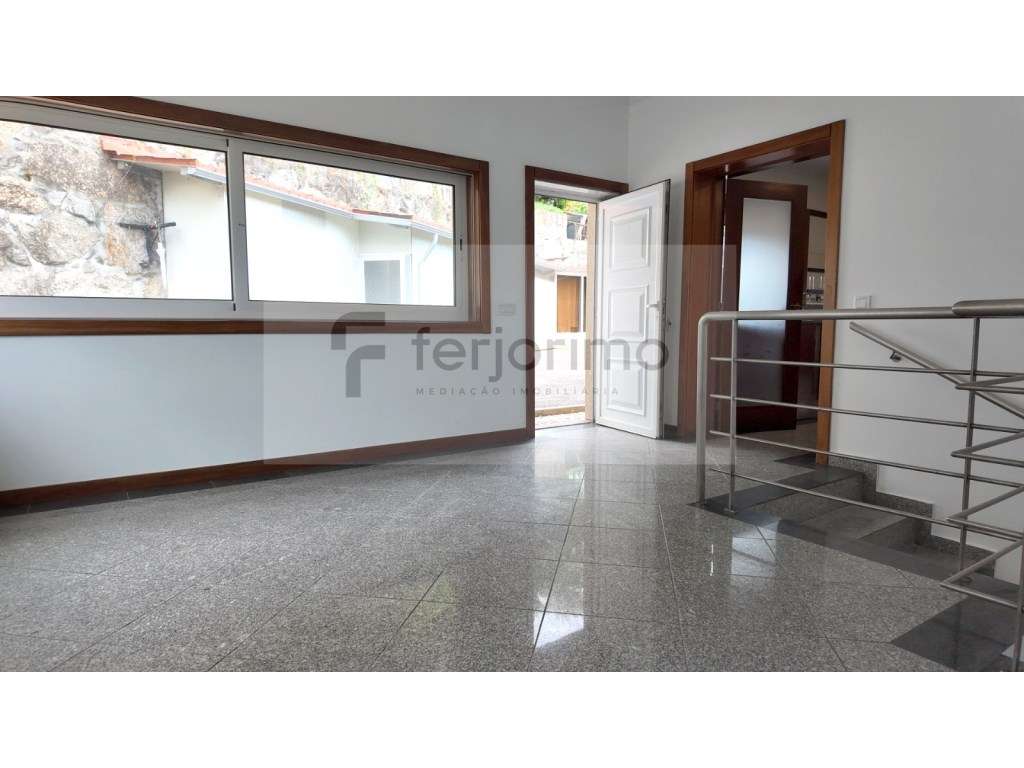 Magnífica Moradia, em zona tranquila-29