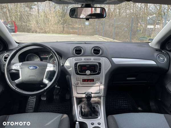 Ford Mondeo 2.0 Silver X - 16
