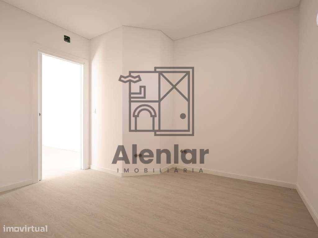 MORADIA NOVA a 10 minutos de ALENQUER-13