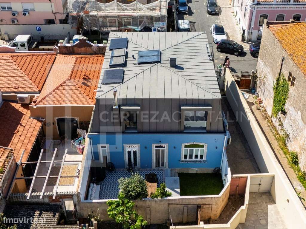 Moradia de Charme com Design Contemporâneo e Espaço Exterior | Cent...-30